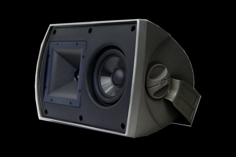 Klipsch AW525B Outdoor Speaker With Paintable UV-resistant In Black