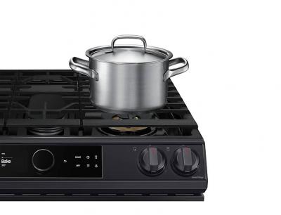 30" Samsung 6.0 Cu. Ft. Gas Range With True Convection And Air Fry In Black Stainless Steel - NX60T8711SG