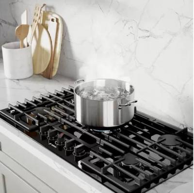 36" Bosch 800 Series Gas Cooktop With 5 Burners in Black - NGM8648UC