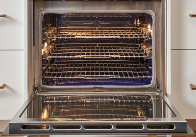30" Wolf 5.1 Cu. Ft. M Series Contemporary Built-In Single Oven - SO3050CM/B