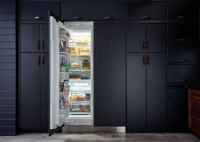  24" SUBZERO Integrated Column Freezer with Ice Maker - Panel Ready - IC-24FI-RH