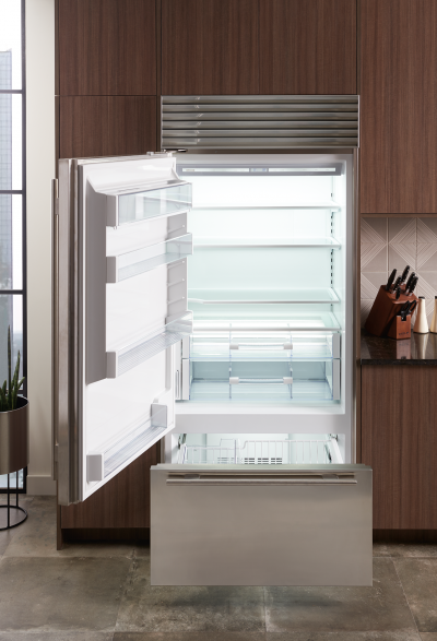 36" SUBZERO  Built-In Over-and-Under Refrigerator/Freezer with Internal Dispenser - BI-36UID/S/TH-RH