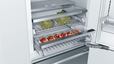 30" Bosch Benchmark Built-in Two Door Bottom Freezer Refrigerator - B30BB930SS